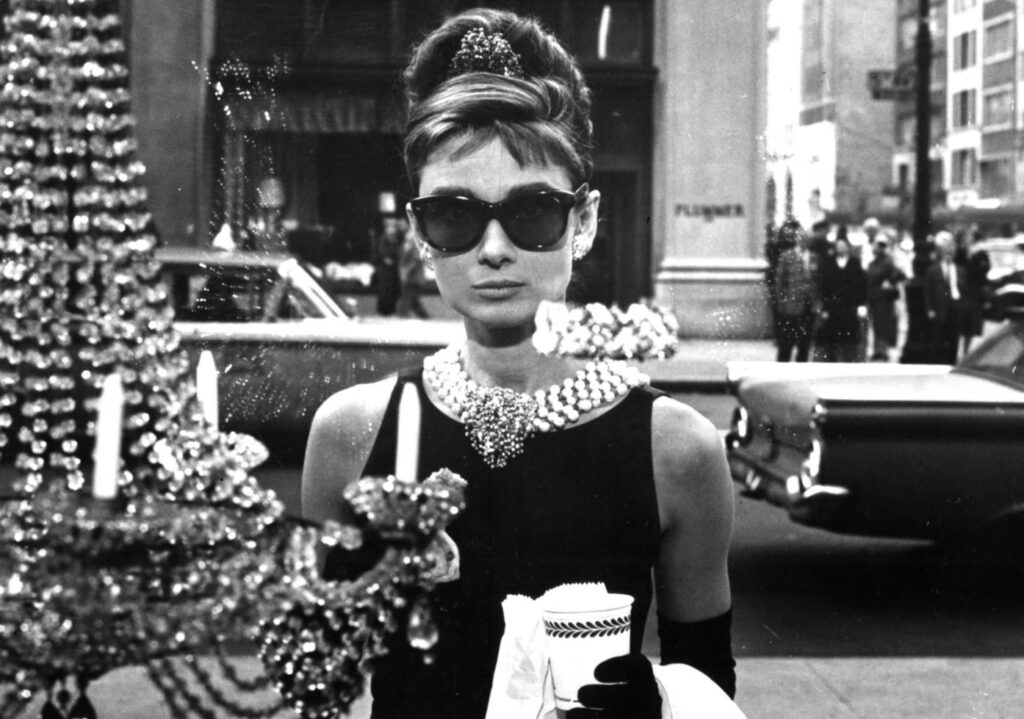 Audrey Hepburn com Ray-ban Wayferer